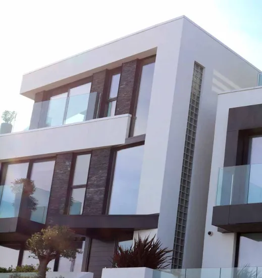 Aluminum windows and doors on the balcony