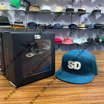 Custom Embroidery Logo Snapback Caps with Transparent Boxes