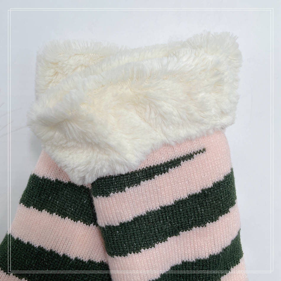 Wholesale women fuzzy slipper socks