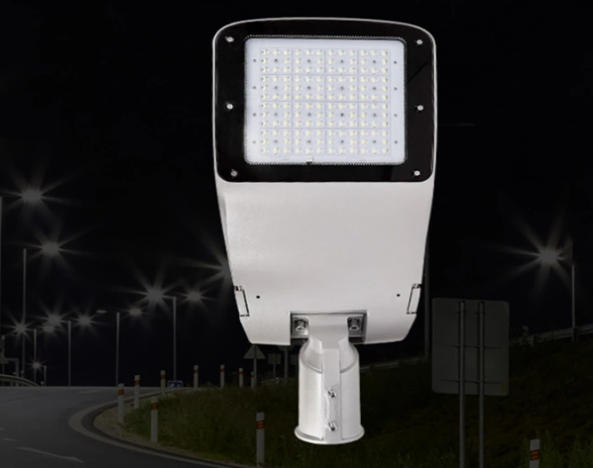 How to detect the charge and discharge of solar street lights