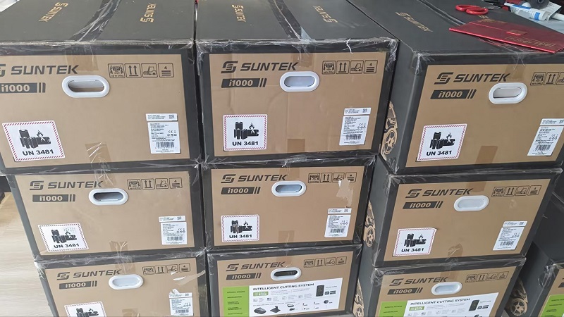 Smart Lawn Mowing Robots Delivered in Bulk Overseas; ACTION TOOLS Orders Continue to Surge