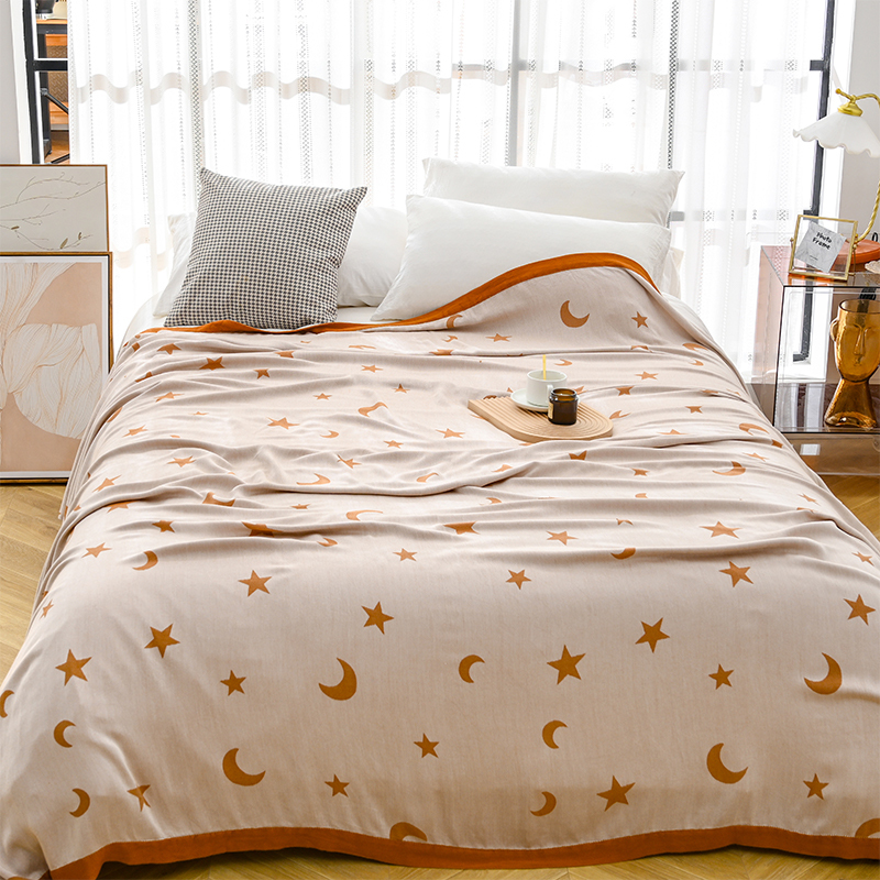 Summer Ice Silk Cool Blanket with Star and Moon Pattern