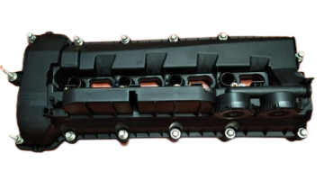 High-temperature resistant valve cover with improved sealing