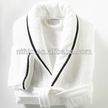 2014 new style home use white color bathrobe