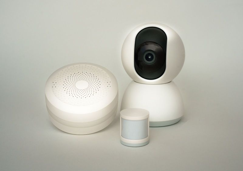 Smart Home Monitoring Kit - Retail