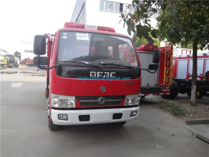 Dongfeng fire fighting truck with fire fighting equipment
