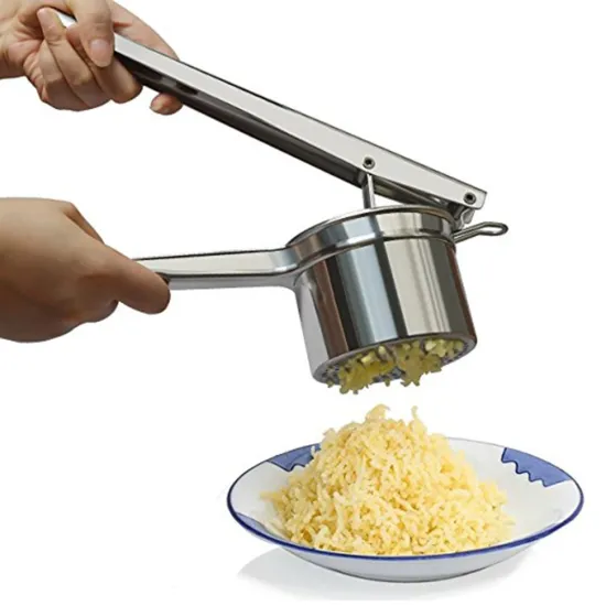 stainless steel vegetable fruit baby food strainer with 3 interchangeable discs