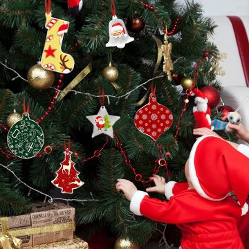 Ornamentos acrílicos de Navidad personalizables en varios colores: ideal para decoraciones y regalos al aire libre
