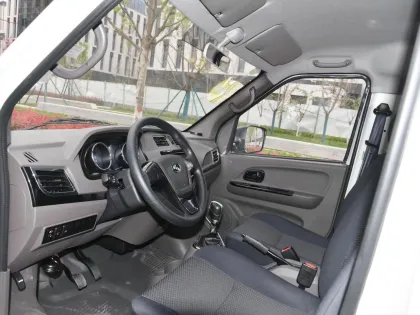 Jinlong Longyao 6: Popular Electric Closed Logistics Vehicle