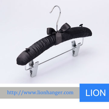 LEC-S4034 Padded Hangers With Clips
