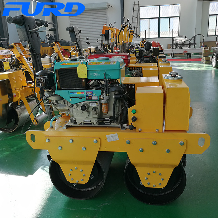 Diesel Hand Operated Mini Road Roller Compactor