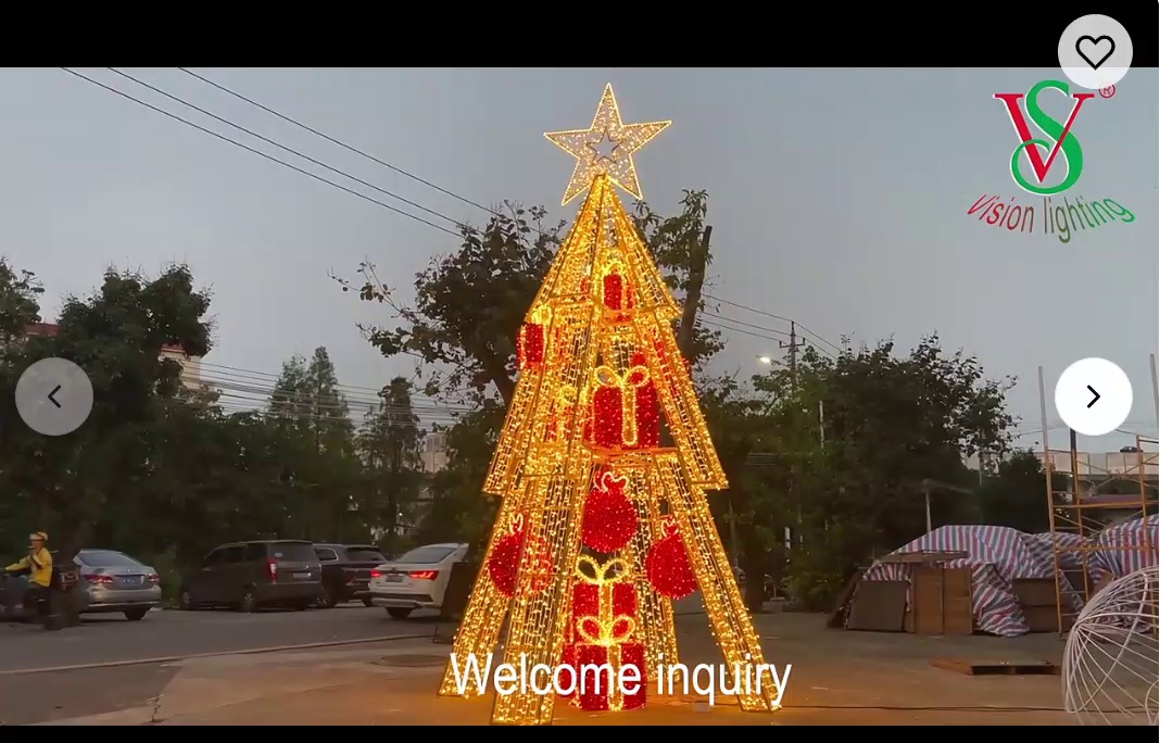Street Christmas Tree Light