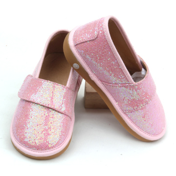 키즈 팬시 핑크 색상 유아 반짝이 삐걱 거리는 신발