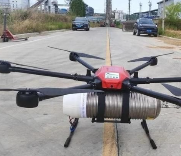 Liquid hydrogen transport drone