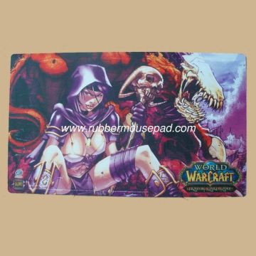 Non-toxic Rubber Play Mat Durable With Special Textured Surface For Card Games