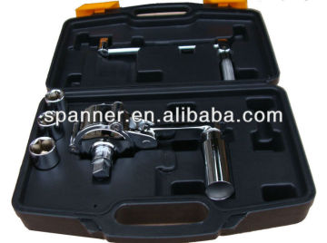 Car nut wrench