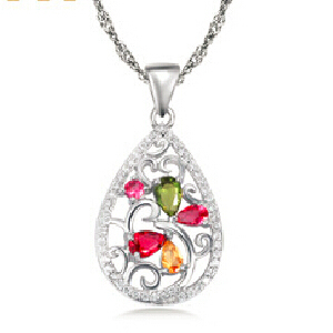 Pendant necklaces