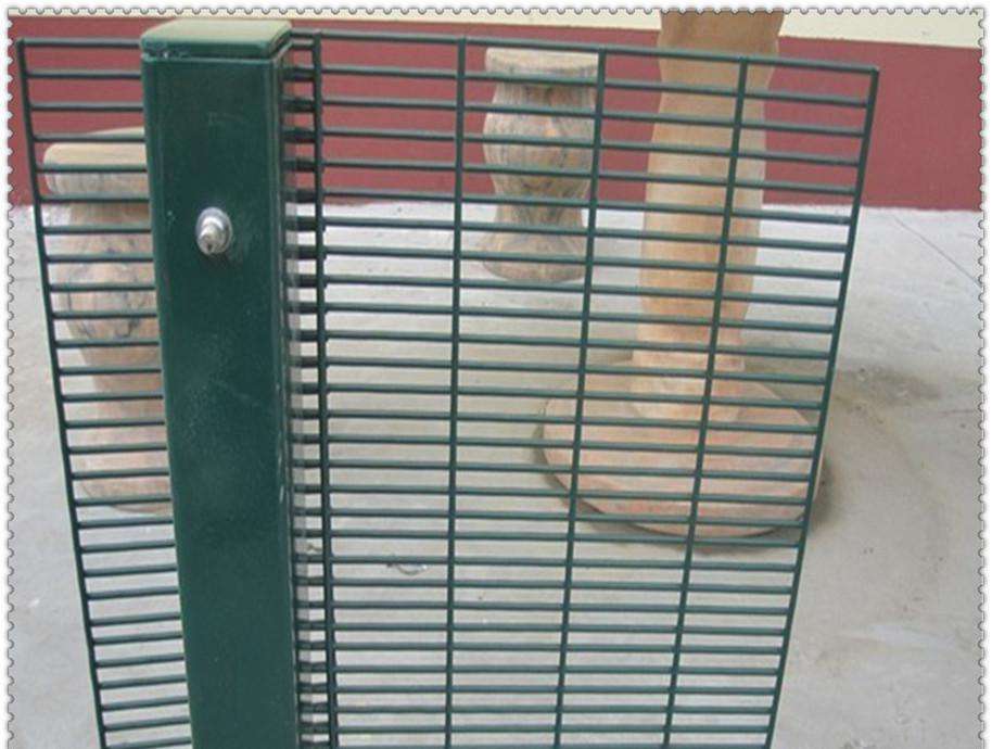 Highest Level of Security Welded Panel Barrier