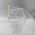 Caixa acrílica transparente com tampa superior