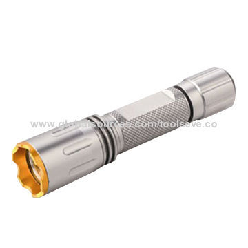 Rechargeable aluminium flashlight