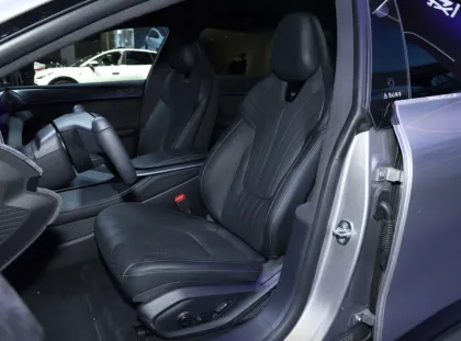 2024 Geely Ji Yue 07: Chinese Luxury EV Sedan with AWD and Lithium Battery