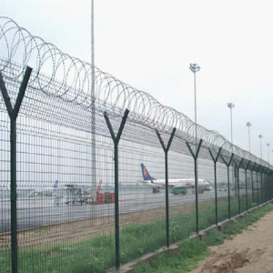 Keselamatan Tinggi Welded Wire Mesh Lapangan Terbang Pagar