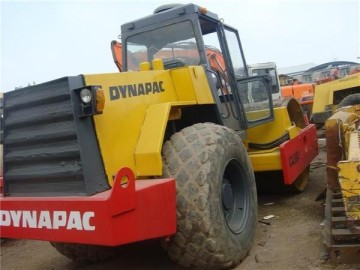 Use road roller Dynapac CA30D