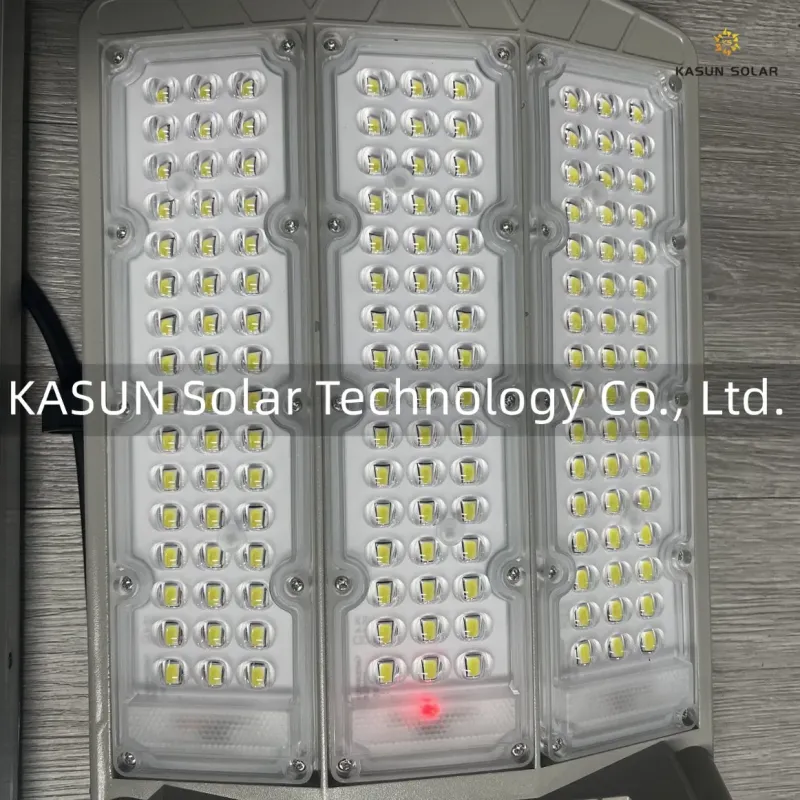 500W High Brightness Solar Street Light for Parking Lot and Yard