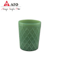 Tasse de verre à vin rétro à couleur verte du vert ato