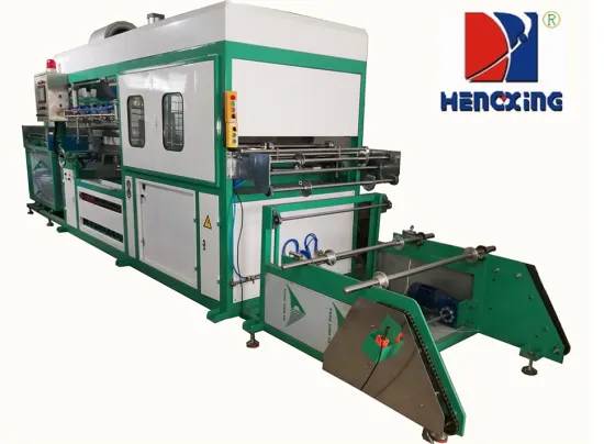 Automatic plastic products forming making machine