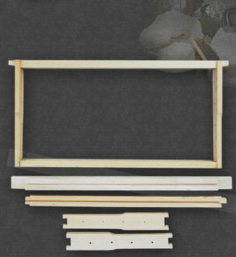 2022 Henan beehive accessories factory directly supply all styles wood bee hive frame