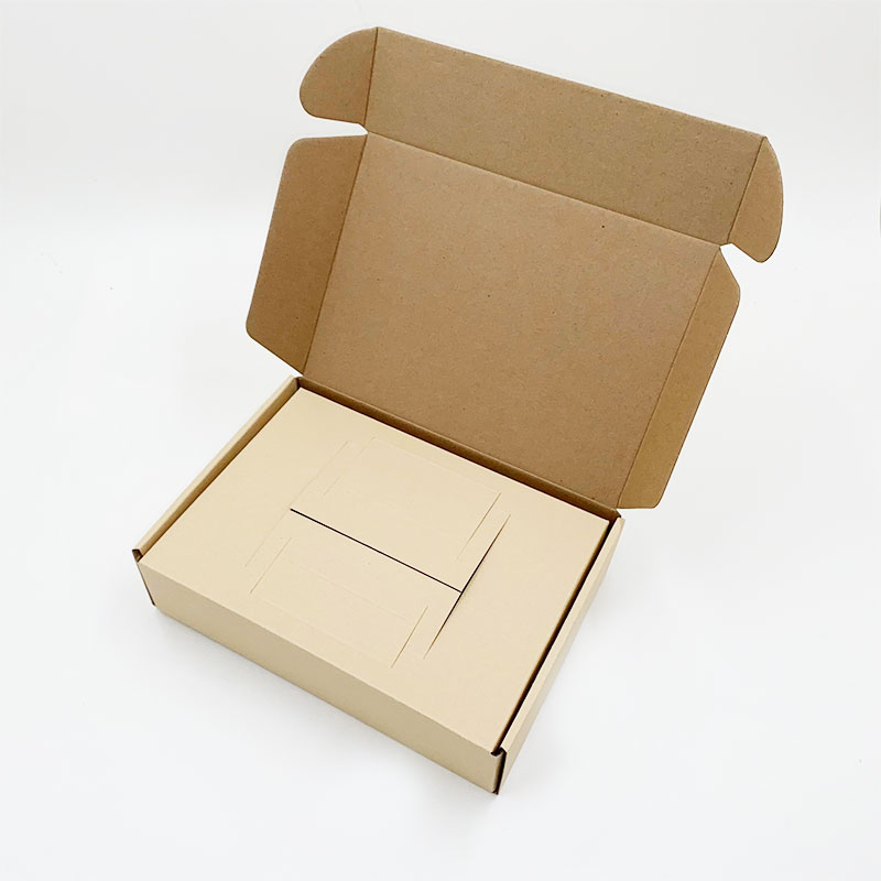 Cardboard clamshell packaging box