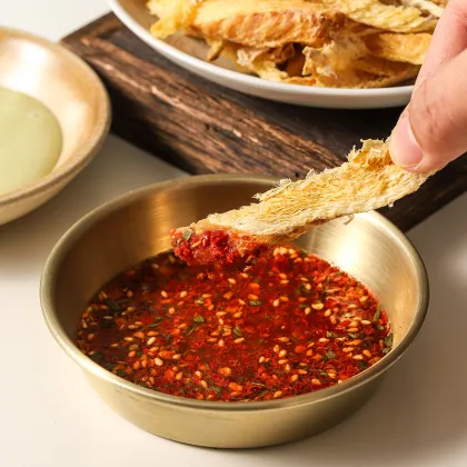 Delicious dipping sauce crispy Mingtai fish