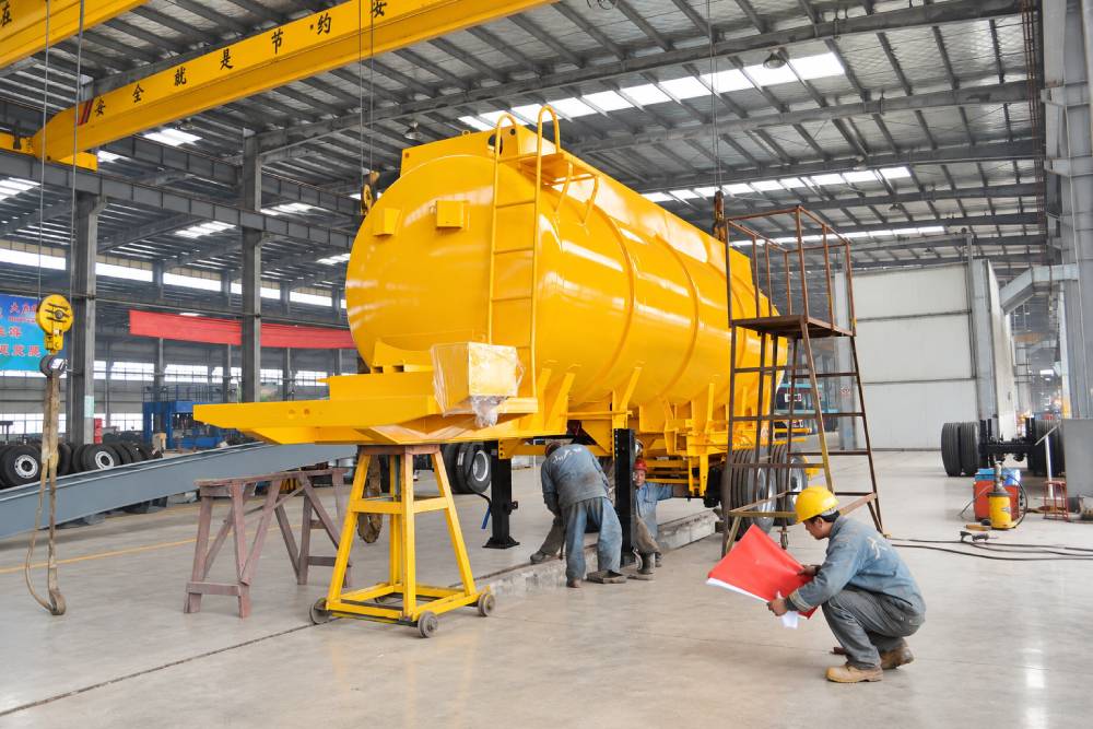 Carbon Steel Vacuum Trailer