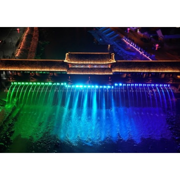 Air Mancur Air Terjun Jembatan dengan Lampu