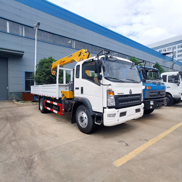 Sinotruk Haowo XCMG 6.3 tons truck mounted crane