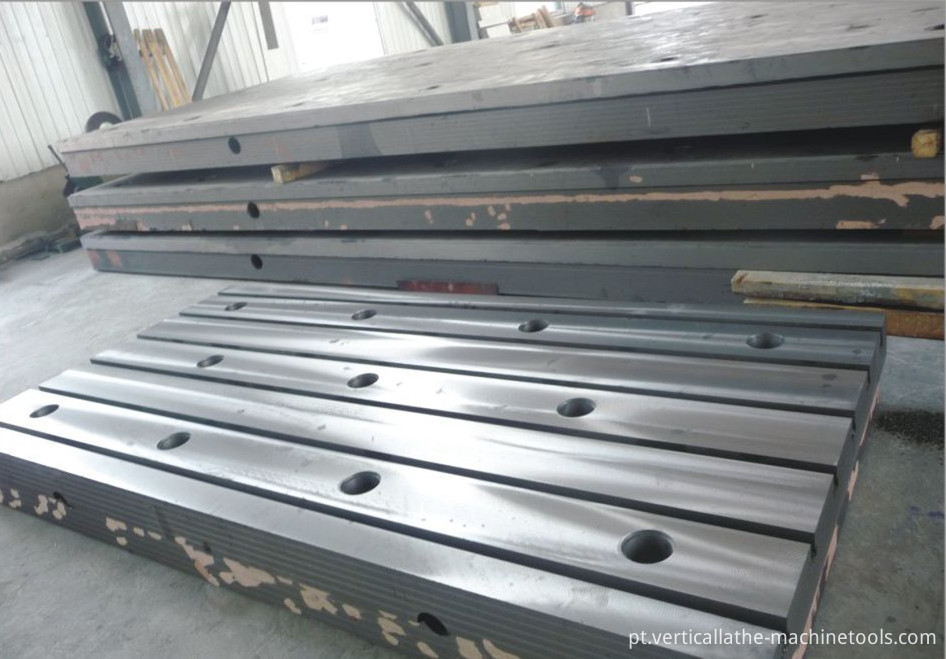 Iron surface plate