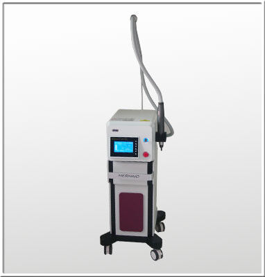 532nm Q-switch Nd Yag Laser Hair Removal Beauty Machine For Woman , Multifunctional