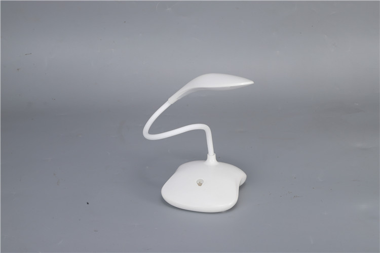 Fast Dispatch Office Rechargeable Wireless LED Small Desk Lamp For Sale