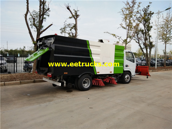 4 CBM Airport Runway Sweeping Trucks