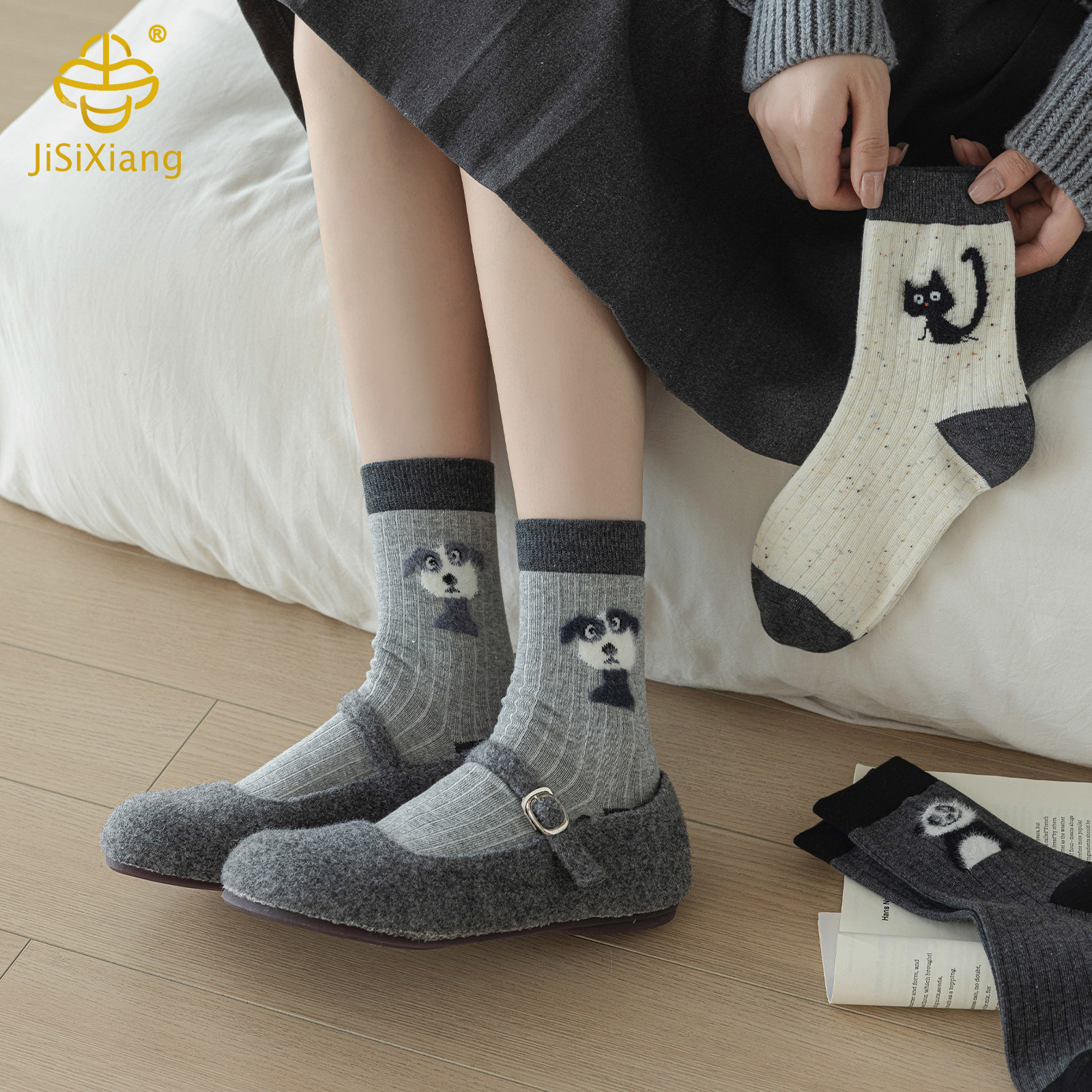 Korean version of the cartoon idea yarn tube socks