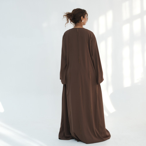 جزئیات گلدوزی زیبا کتانی منجوق دار دستی