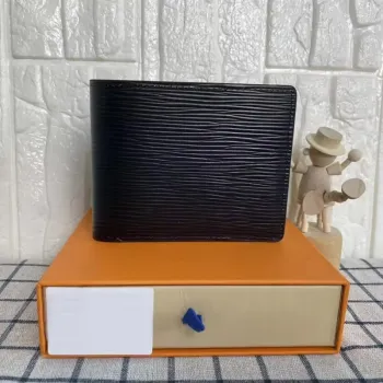 High Quality Luxury Leather Wallets with PU Lining - Wholesale Women's Short Folded Card Bags & Coin Purses