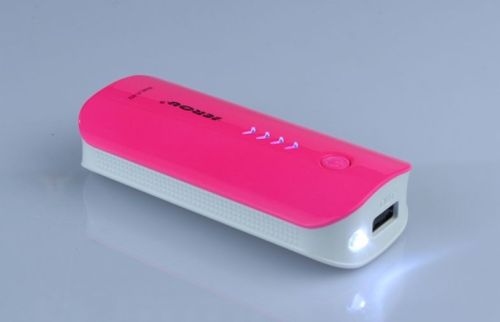 Pink 5600mah Lithium Samsung / Iphone Power Bank Power Supply Mobile Charger