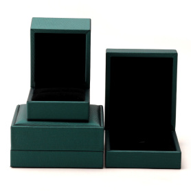 Custom Luxury Green PU Leather Jewelry Box