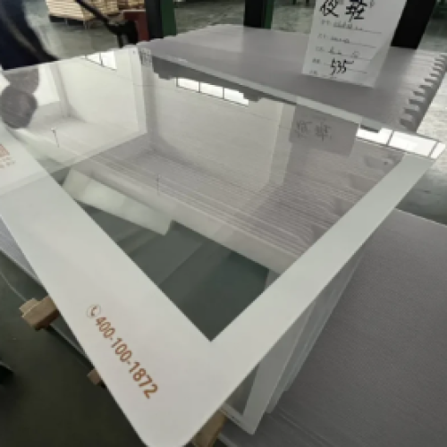 Vidro de tampa agregável com desempenho visual aprimorado