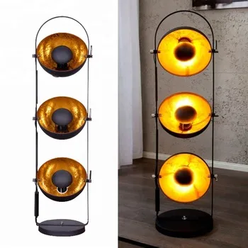 Design Stehlampe mit 3 Lampenschirmen in Schwarz und Blattgold-Optik