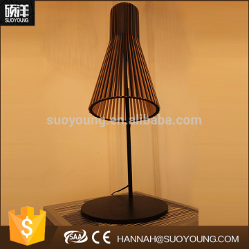 High quality Chinese vintage fancy Wooden desk table lamp design for home decor