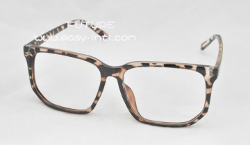 Retro Styles Clear Lens Glasses