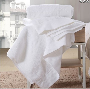 Luxurious hotel towels and bath towels